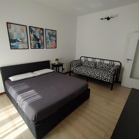 Brenta/Corvetto Studio Apartment Milano Esterno foto