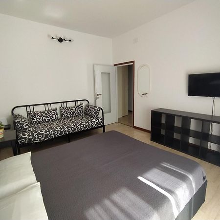 Brenta/Corvetto Studio Apartment Milano Esterno foto
